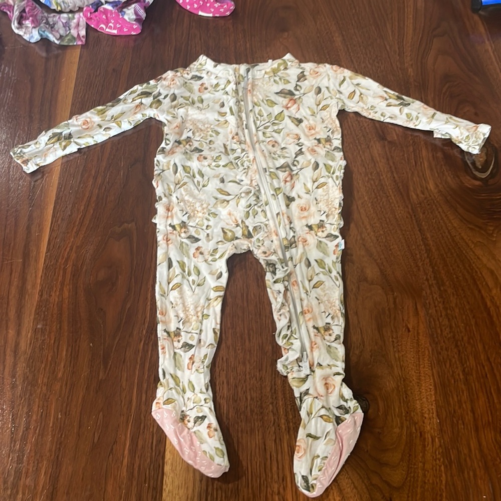 Posh peanut footie